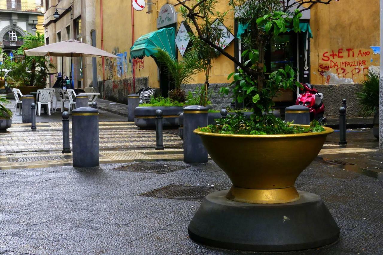 #Casa Totò - L'Oro di Napoli Nápoles Exterior foto